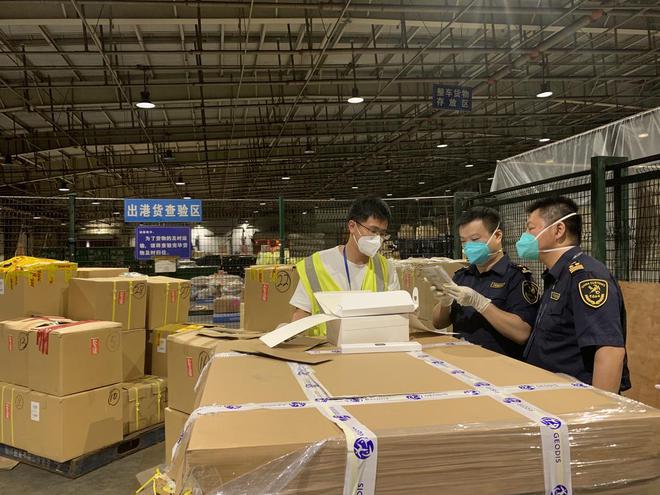成都1-8月貨物貿易進出口總值突破5470億元，同比增長7.1%，國內貿易代理業務助力穩定增長
